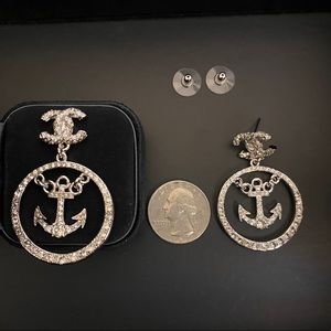 Chanel Earrings 18A